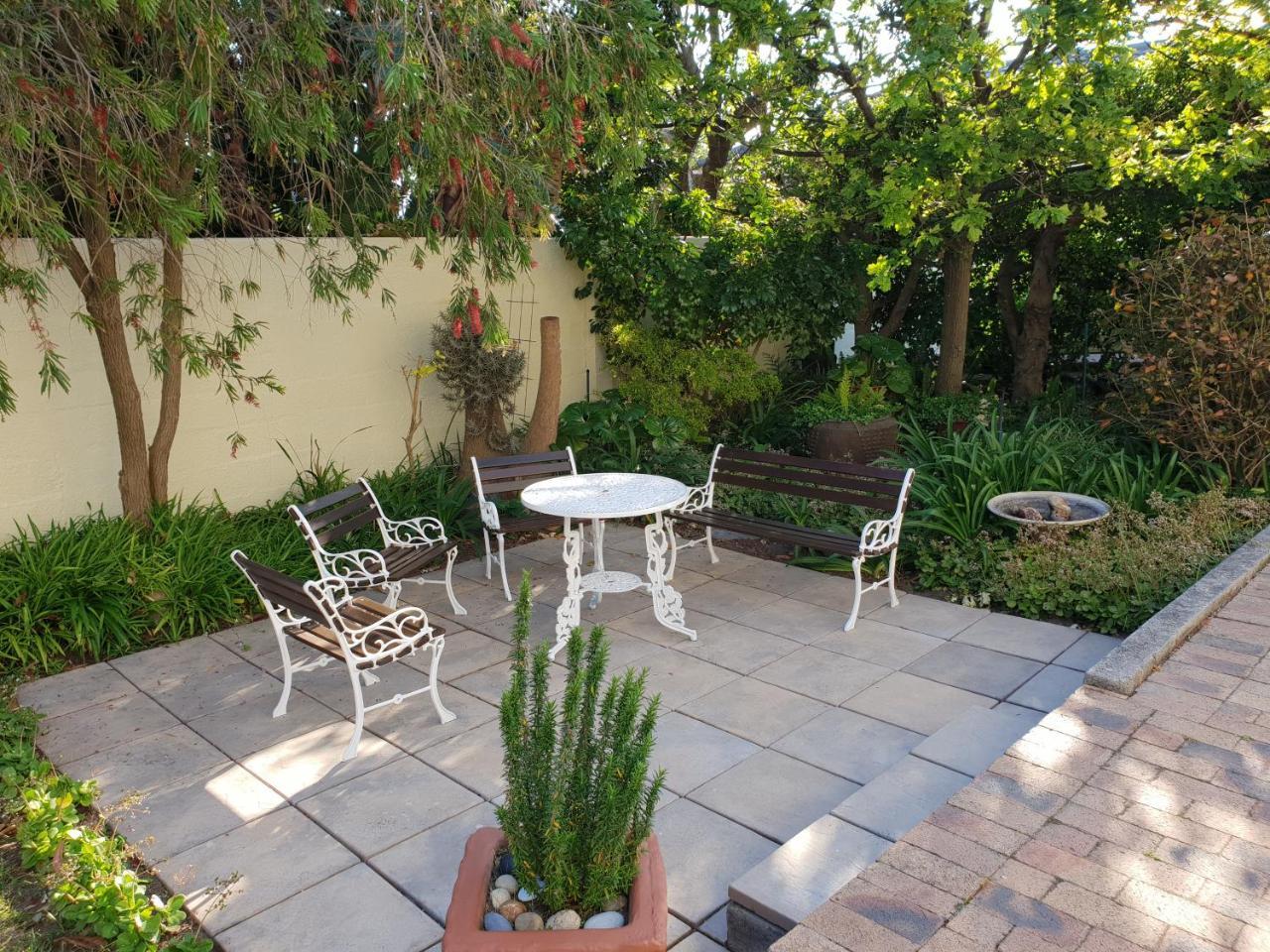 Smuts Ave. Guest Rooms Hermanus Extérieur photo